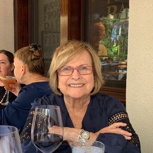 Meet your Posher, Joan